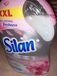 Ополіскувач-кондиціонер для білизни Silan Fresh Control Floral Crisp 2772 мл (9000101582505) фото від покупців 12