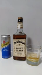 Ликер Jack Daniel's Tennessee Honey 0.7 л 35% (5099873001370_5099873009116) фото от покупателей 12