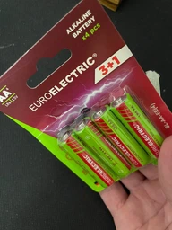 Промо-набор щелочных батареек Euroelectric AA LR6 1.5V 4 шт x 12 blister (BL-AA-EE(4)(12)) фото от покупателей 4