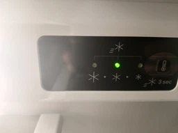 Двухкамерный холодильник Indesit LI6 S1E W фото от покупателей 12