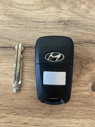 Корпус викидного ключа Hyundai i10 i20 i30 ix35 i40 ix35 Galakeys 3 кнопки (03-12) фото від покупців 3