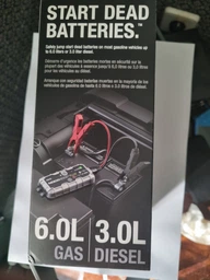 Пусковий пристрій Noco GB40 Boost 12V 1000A Jump Starter фото від покупців 3