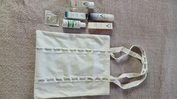 Сумка з мінізасобами Vichy (5905076051916) фото від покупців 7