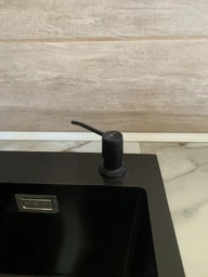 Мойка из нержавеющей стали AQUAMILL 6050 с PVD покрытием черная + смеситель + дозатор + решетка фото от покупателей 16
