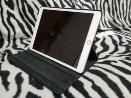 Чехол 360 на планшет Apple iPad 10.2" (2021 / 2020 / 2019) red фото от покупателей 3