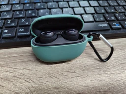 Силиконовый чехол Nik с карабином для Xiaomi Redmi Buds 3 Lite yellow фото от покупателей 6