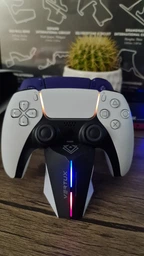 Зарядна станція Vertux PowerBase-PS5 для двох геймпадів PlayStation 5 Dualsense (powerbase-ps5.white) фото від покупців 1