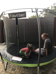 Батут Outtec Premium 8ft (252см) черно-зеленый с внутренней сеткой
