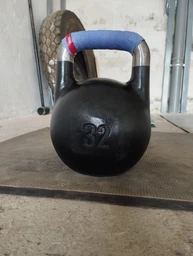 Гиря спортивна професійна UASTRONG - 26 кг. (зелена)