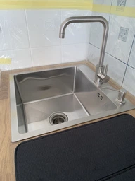 Мойка из нержавеющей стали AQUAMILL 5050 decor + смеситель + дозатор + решетка + сифон фото от покупателей 1