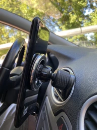 Автомобільний магнітний тримач для телефона MagSafe Air Outlet (без зарядки), GPS на повітропровід та панель, чорний (YS1001999) фото від покупців 12