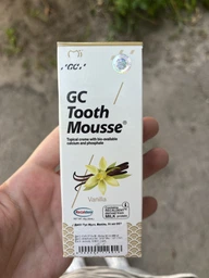 Крем для зубів - GC Tooth Mousse Vannilla 35ml (606395-85811) фото від покупців 1