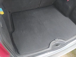 Коврик в багажник Kinetic для Chrysler 300M '98-04 седан EVA-полимерный черный фото от покупателей 9