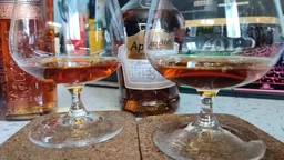 Грузинський бренді "Шато Кахеті" 3 роки витримки 0.5 л 40% (4860104150041) фото від покупців 3