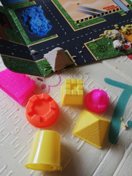 Набір для творчості Strateg Magic sand 450 г + трактор (51201) (4820175999581) фото від покупців 4