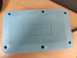 Сітковий фільтр XOKO SP-3-3-1, 2 м, 3 EU розетки, 1 міжнародна розетка, 3 USB сірий фото від покупців 8