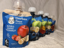 Упаковка Фруктово-овочевого пюре Gerber Яблуко Банан Полуниця для дітей із 6 місяців 90 г х 16 шт (8445290734204) фото від покупців 1
