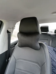 Автомобильная подушка АвтоХоп на подголовник Черная фото от покупателей 3