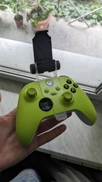 Тримач-затискач DOBE для мобільного телефону для геймпаду Microsoft Wireless Controller приставки-консолі Xbox Series S | X, Xbox One фото від покупців 4