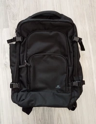 Рюкзак для ноутбука RIVACASE Tegel 8461 17.3" Black (8461 (Black))