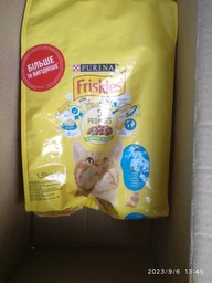 Сухой корм для взрослых кошек Purina Friskies с лососем и овощами 300 г (7613031868063) фото от покупателей 1