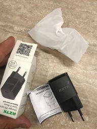 Зарядний пристрій RZTK Charger PD 20W Type-C Black фото від покупців 12
