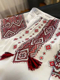Українська жіноча вишиванка біла літня з червоною вишивкою "Кейсі" на лекому шифоні 12063-58 (3XL) фото від покупців 5