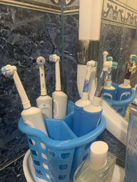Електрична зубна щітка Oral-B Vitality Sensitive Clean D100 Blue (4210201234203) фото від покупців 2