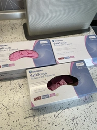 Нітрилові рукавички Medicom SafeTouch® Advanced Pink текстуровані без рожеві пудри Розмір S 500 шт (3,6 г)