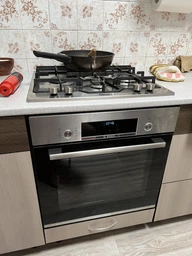 Духовой шкаф электрический Bosch HBJ558YS0Q