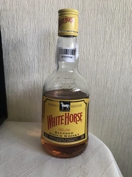 Виски White Horse выдержка 4 года 0.5 л 40% (5000265101042) фото от покупателей 9