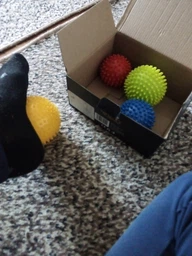 Массажные мячи с шипами 4FIZJO Spike Balls 4 шт (P-5907739310514)