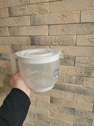 Контейнер мерный для миксера с ручкой Plast team 2 л Прозрачный с белой крышкой (TEA-1360.1) фото от покупателей 2