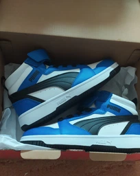 Детские демисезонные ботинки для мальчика Puma Rebound V6 Mid 39383201 28 Puma White-Puma Black-Shadow Gray (4065454846686)