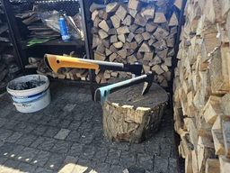 Топор-колун Fiskars Х17 М (1015641/122463) фото от покупателей 13