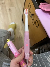 Електрична зубна щітка Vega Kids VK-500Р (рожева) фото від покупців 1