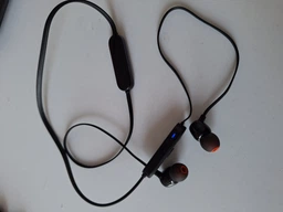Навушники JBL Tune T125BT Black (JBLT125BTBLK) фото від покупців 7