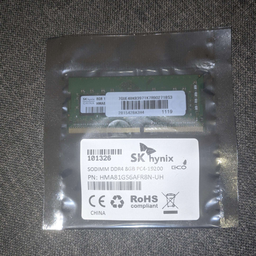 Оперативна пам'ять Hynix SODIMM DDR4 8Gb 2400MHz PC4-19200 (HMA81GS6AFR8N-UH)