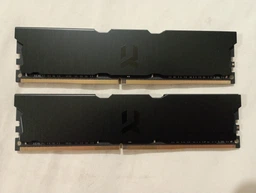 Модуль памяти DDR4 Goodram Iridium Pro 16GB 3600MHz Deep Black (IRP-K3600D4V64L18/16G) [148720] фото от покупателей 1