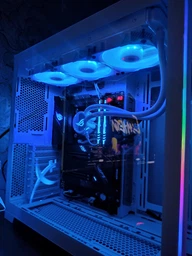 Система жидкостного охлаждения Asus ROG Strix LC 360 RGB White Edition Aura Sync (ROG-STRIX-LC-360-RGB-White) фото от покупателей 1