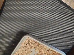 Коврик CAT MAT двухслойный для кошачьего лотка 60х80 см Серый (011115) (5705003011115) фото от покупателей 2