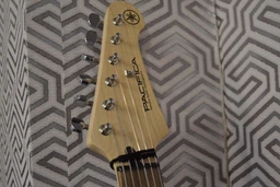 Электрогитара Yamaha Pacifica 012 WH