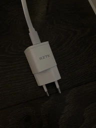 Зарядний пристрій RZTK Charger Power Delivery 20W Type-C Black (PD20BL) фото від покупців 10