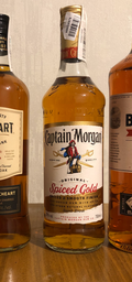 Алкогольный напиток на основе Карибского рома Captain Morgan Spiced Gold 1.5 л 35% (5000281035338) фото от покупателей 13