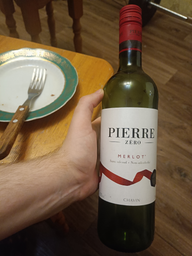 Вино Domaines Pierre Chavin Pierre Zéro Merlot червоне напівсолодке 0.75 л Безалкогольне (3760200890159) фото від покупців 1