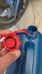 Канистра пластиковая с лейкой Bi-Plast 10 л (BP-310) фото от покупателей 7
