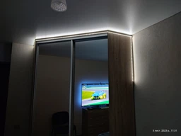 Світлодіодна LED стрічка SMD 2835 5 вольт гнучка самоклеюча від USB повербанка | ЮСБ лампа світильник нейтральне біле світло від Power Bank 3 метри фото від покупців 1