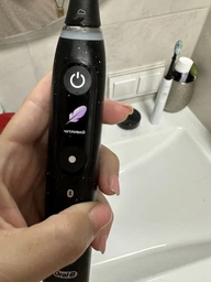 Электрическая зубная щетка Oral-B iO 10 Black (4210201434672) фото от покупателей 4