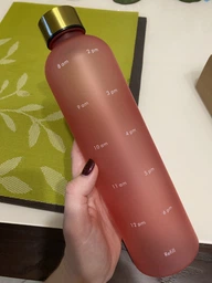 Пляшка для води Refill на 1000 мл розова з золотистою кришкою фото від покупців 5