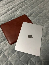 Кожаный чехол для MacBook Дизайн №1 с войлоком, натуральная кожа итальянский Краст, цвет Синий фото от покупателей 1